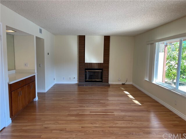 Building Photo - 1438 Windsor Dr