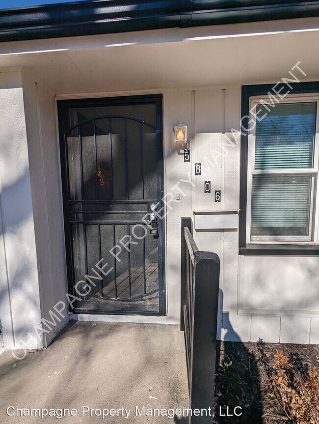 Foto del edificio - 3 br, 1 bath House - 5806 Fairlane Dr.