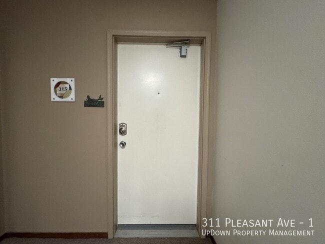 Building Photo - 311 Pleasant Ave