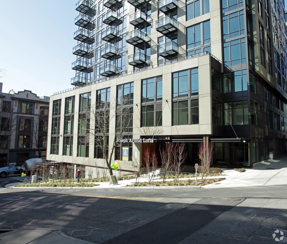 Joseph Arnold Lofts Apartments Seattle, WA