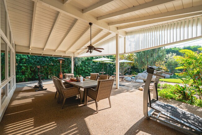 Foto del edificio - 1342 Skyline Dr