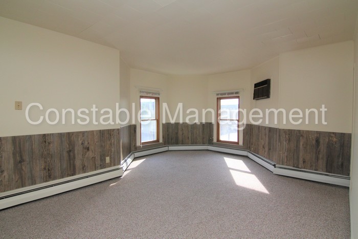 Primary Photo - 201 N Mercer St