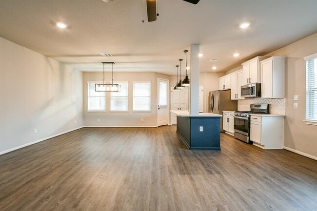 Building Photo - 5504 Evanston Ln
