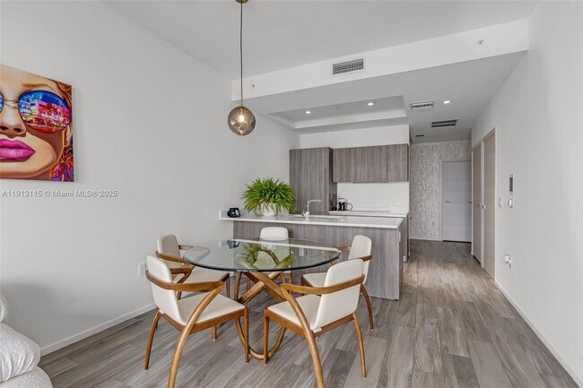 Foto del edificio - 801 S Miami Ave