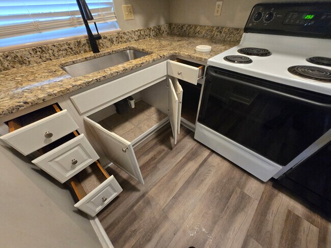 Foto del edificio - 118 Asbury Way