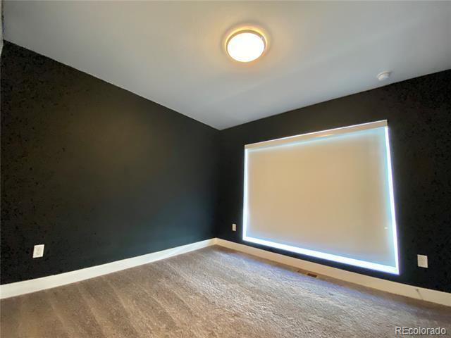Foto del edificio - 1027 Chase St