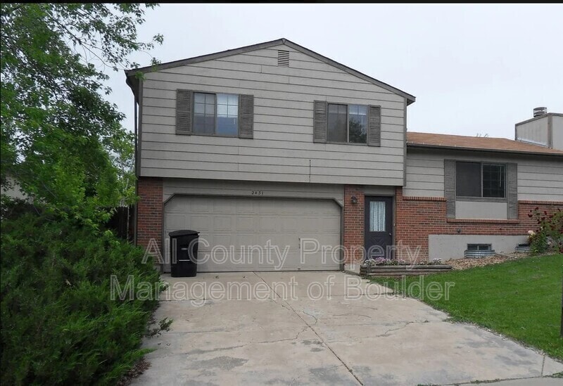 Primary Photo - 2431 Tulip St