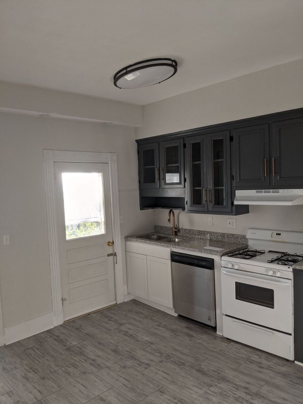 Foto del edificio - 223 N Jefferson St