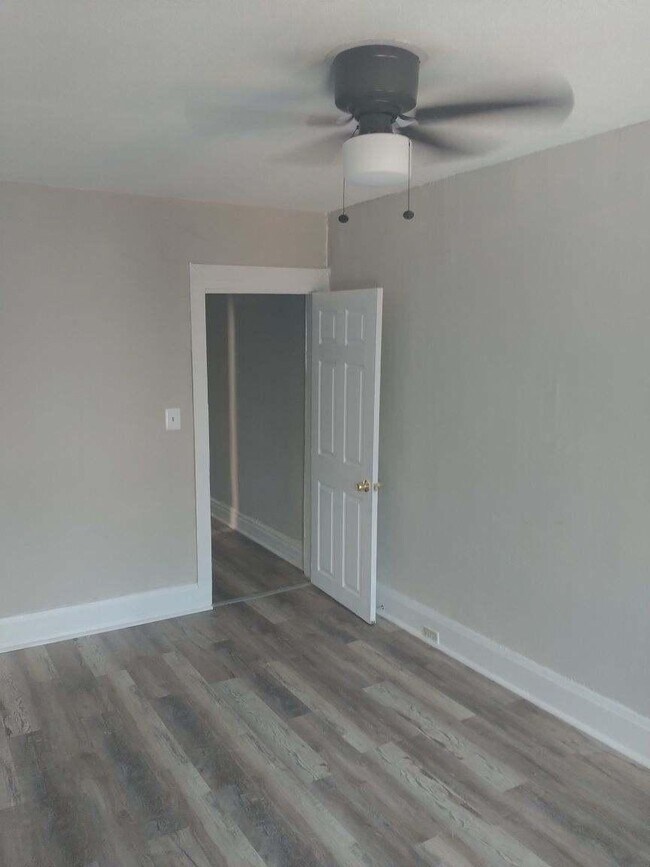 Foto del edificio - 2322 McCulloh St