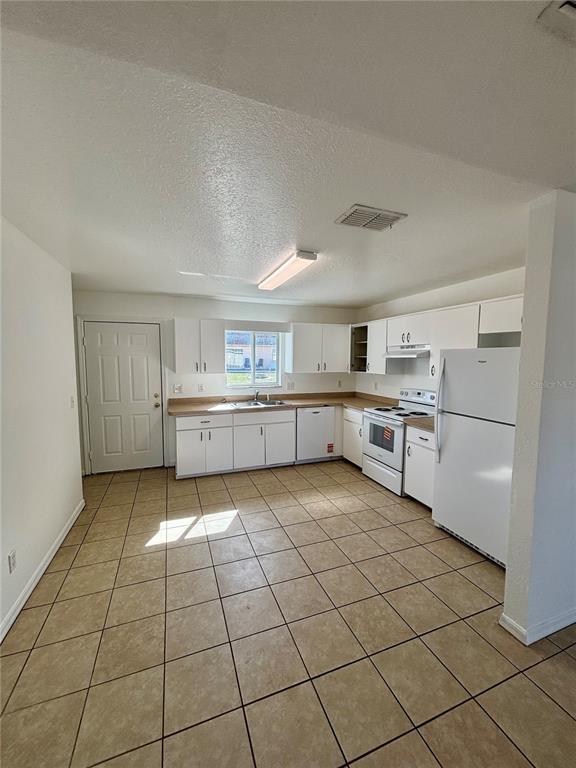 Foto del edificio - 6 Spring Trail