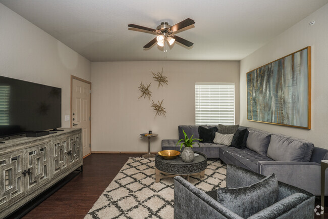 2BR, 1BA - 889SF - Living Room - The Trails at Madison