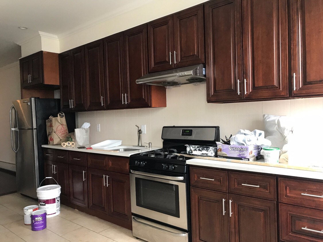 Foto principal - 558 Grandview Ave
