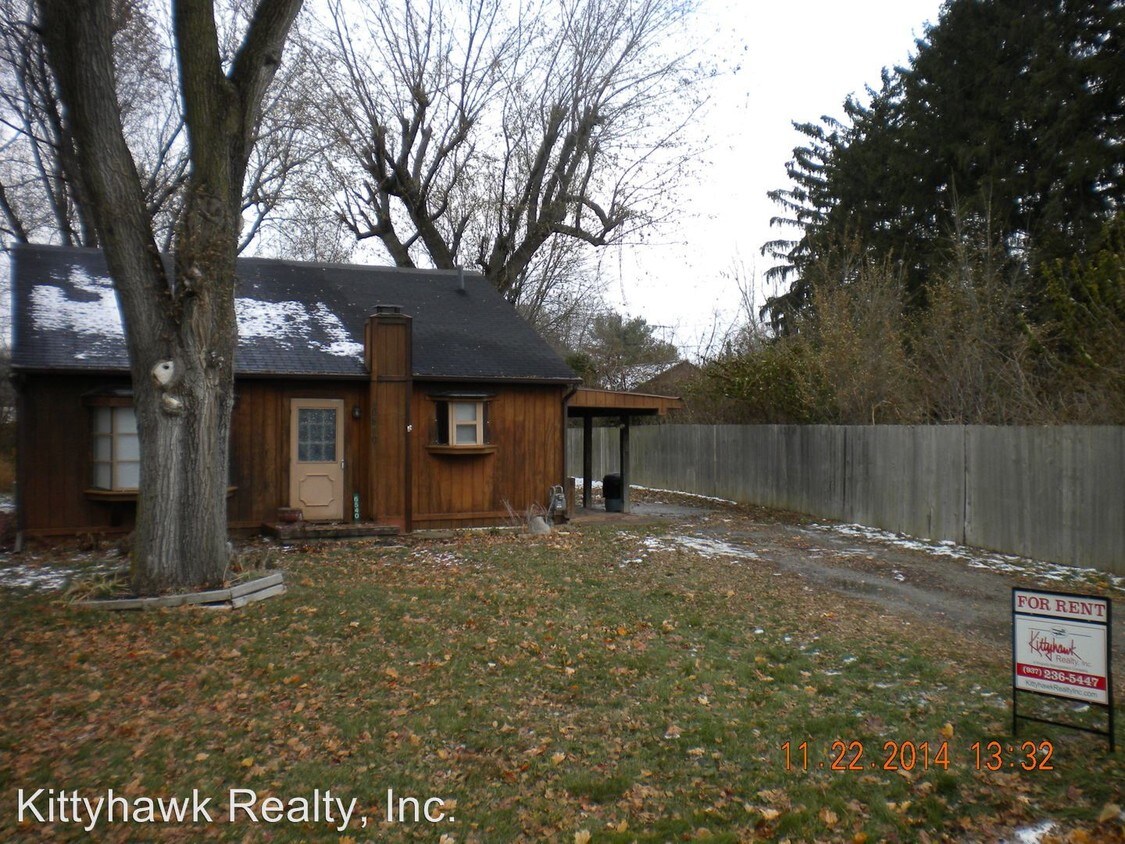 Primary Photo - 6540 W National Rd