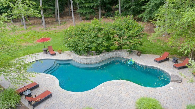 Foto del edificio - 209 Heyers Mill Rd