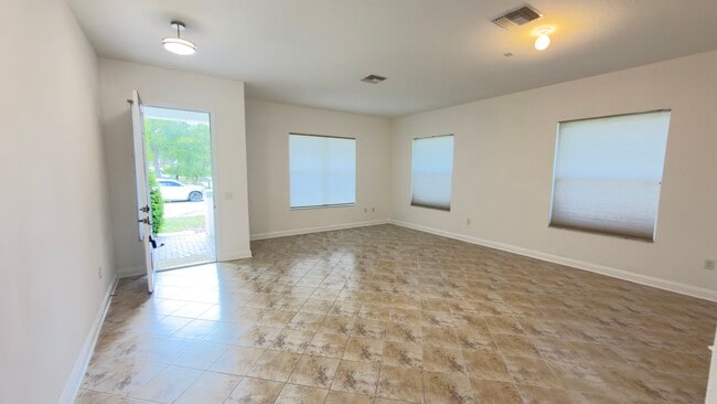 Building Photo - 8120 Turkey Hill Ct
