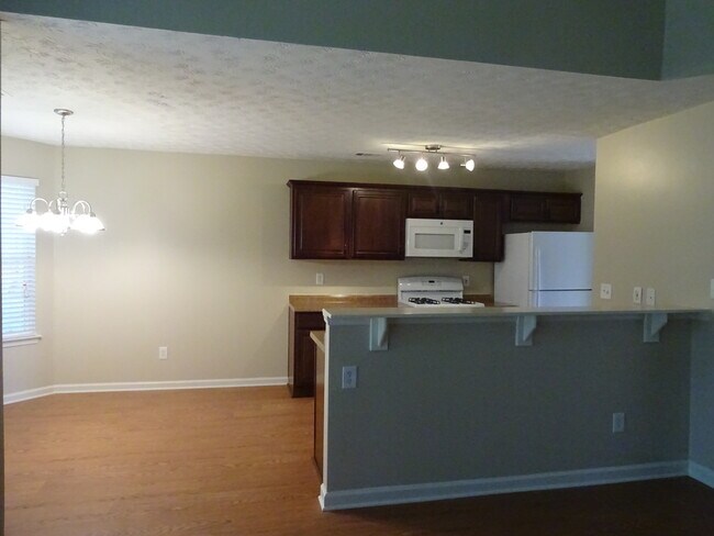 Foto del edificio - 361 Ash Trace Ln