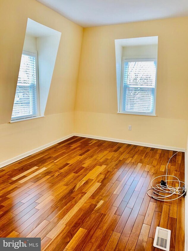 109 Bache Dr, Buena, NJ 08326 Room for Rent in Buena, NJ