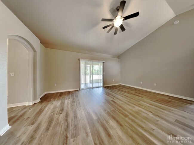 Building Photo - 1833 FOREST HILL DRIVE BARTOW FL