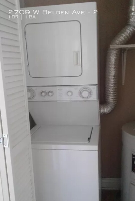 Foto del edificio - 2709 W Belden Ave