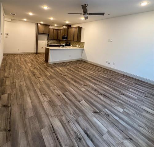 Foto del edificio - 4321 Oliver Dr