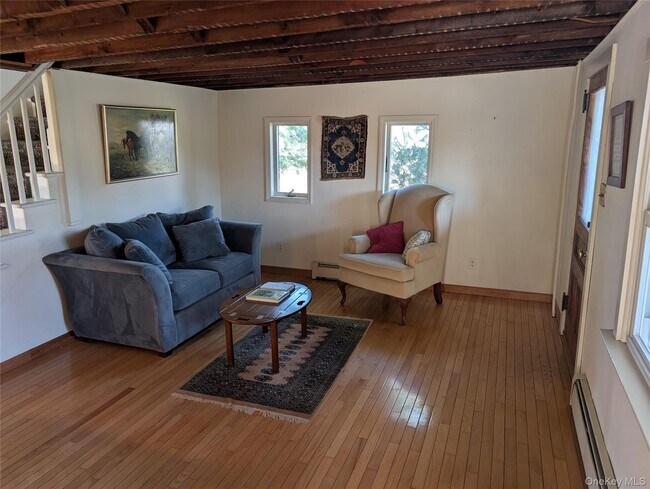Foto del edificio - 21 Maloney Ln