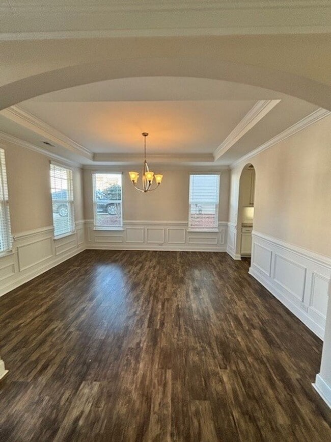 Building Photo - T.R. Lawing Realty Property
