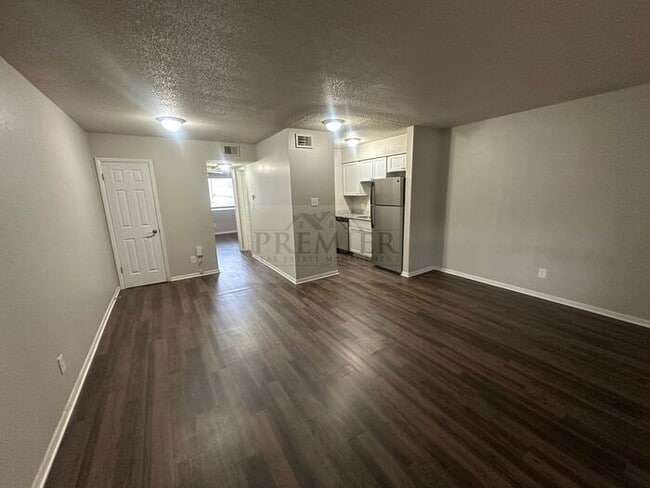 Foto del edificio - 6007 Barton St