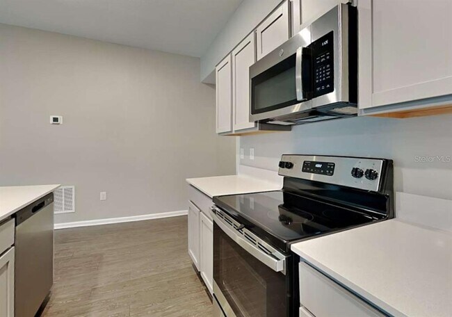 Foto del edificio - 10018 N Hartts Dr