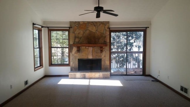 Foto del edificio - 4197 Bradley Dr SW