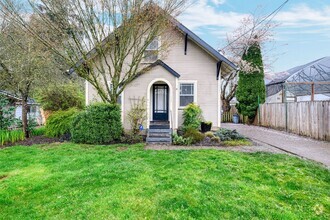 Building Photo - 1741 8th Ave