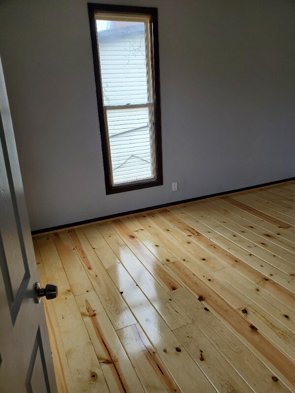 Building Photo - 6424 S Normal Ave