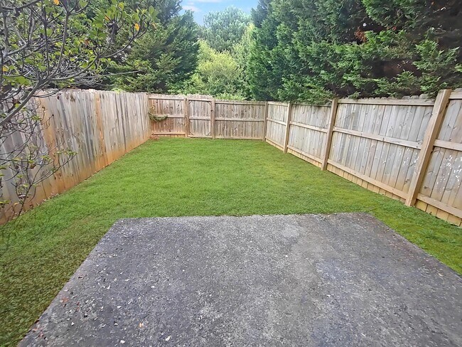 Foto del edificio - 285 Fieldview Ln