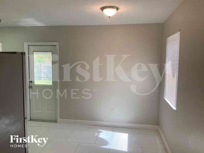 Foto del edificio - 1410 NE 43rd Ct