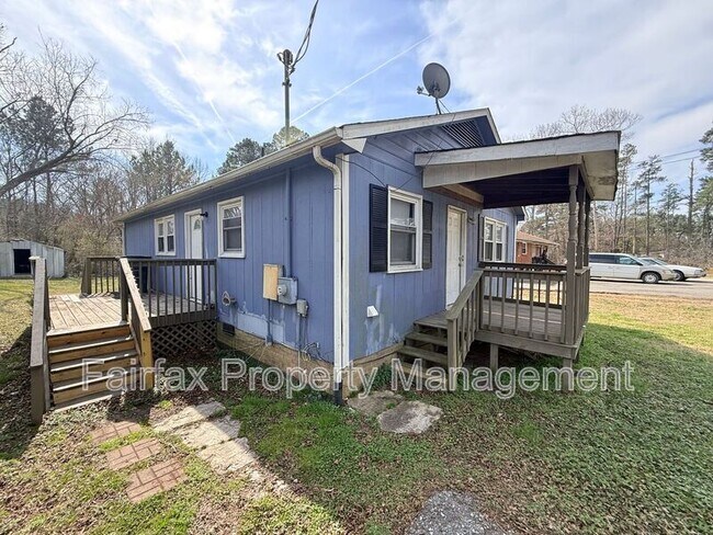 Building Photo - 3221 Dearborn Dr