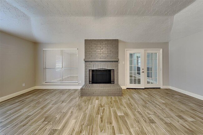 Building Photo - 19902 Pinefield Ct