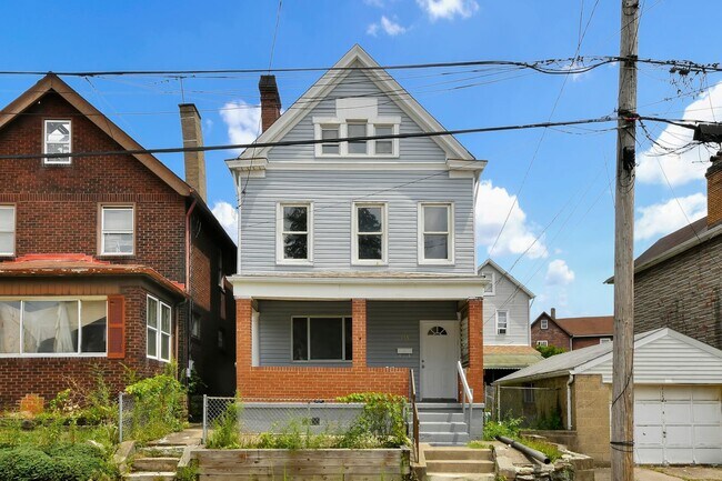 Building Photo - 115 Auriles St