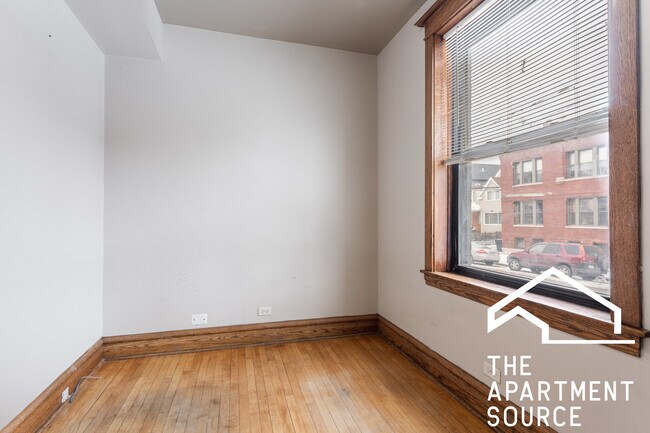 Building Photo - 2804 N Francisco Ave