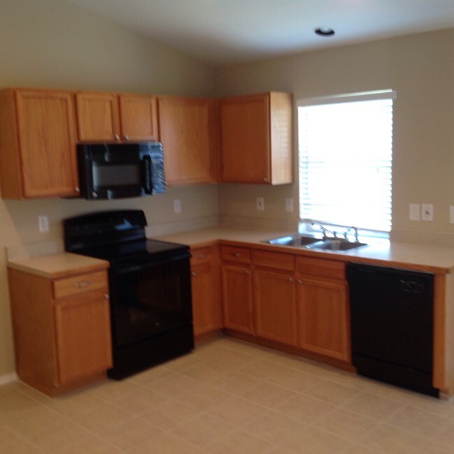 Building Photo - 7366 Sleepy Ridge Cir