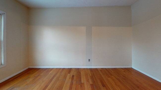 Building Photo - 15-17 Langdon St