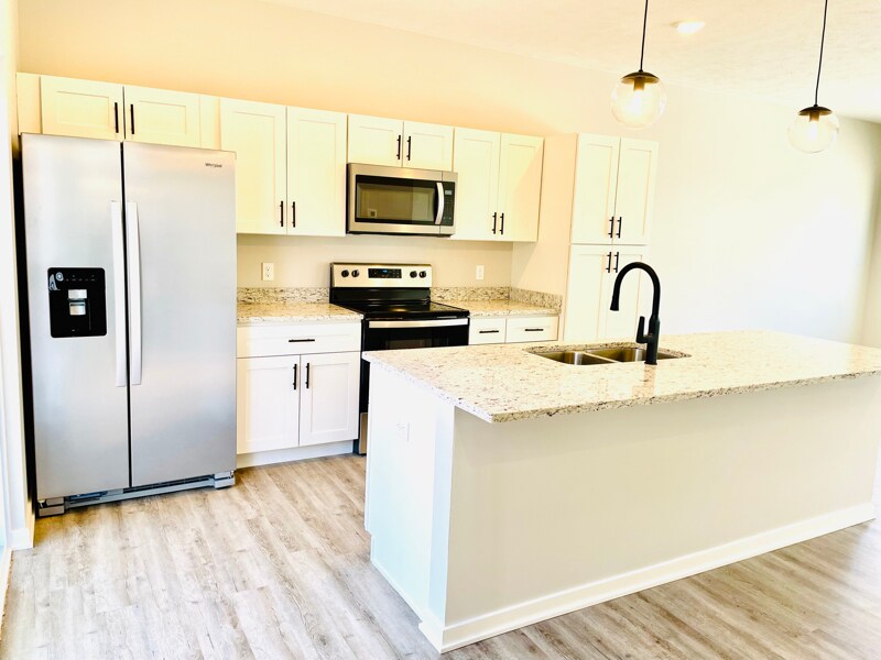 Foto principal - 20877 South Ct