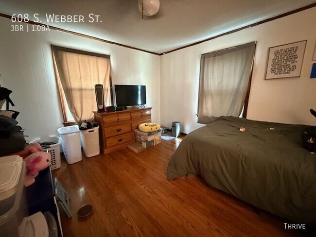 Building Photo - 608 S Webber St