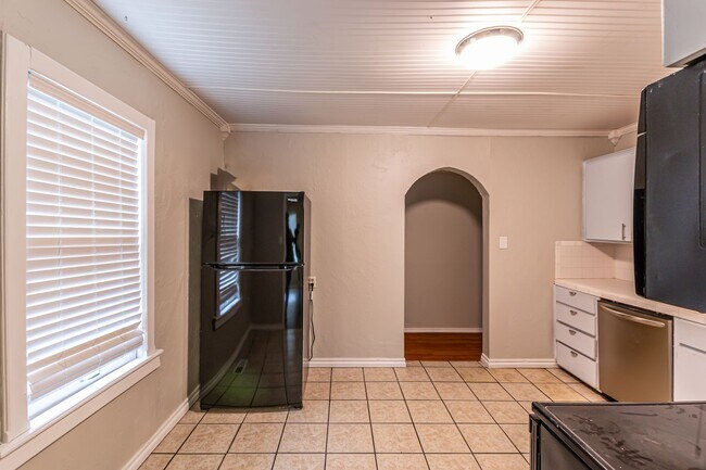 Foto del edificio - Beautiful 3 Bed 2 bath Home in Norman!