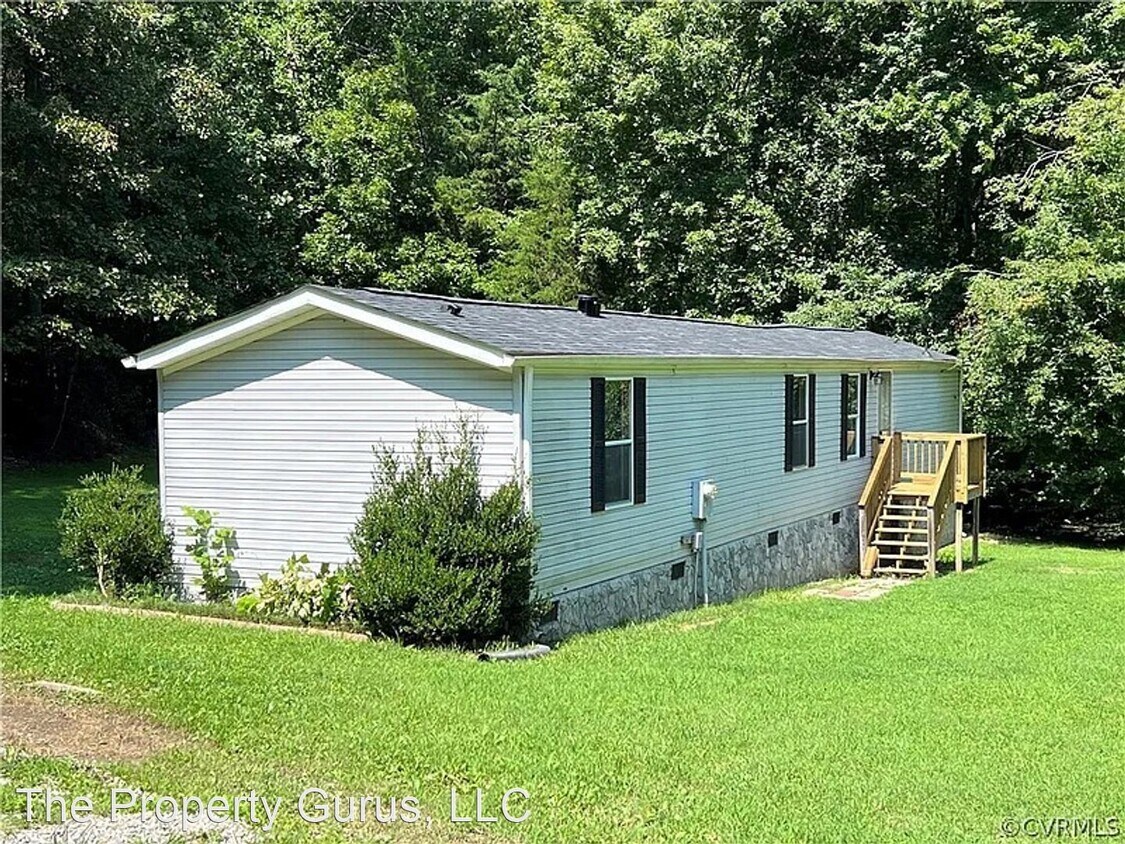 Primary Photo - 3 br, 2 bath House - 5959 Derwent Road