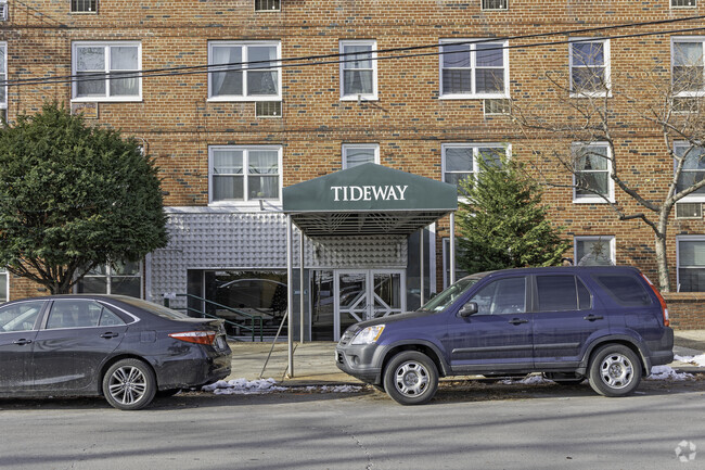 Entrance - The Tideway