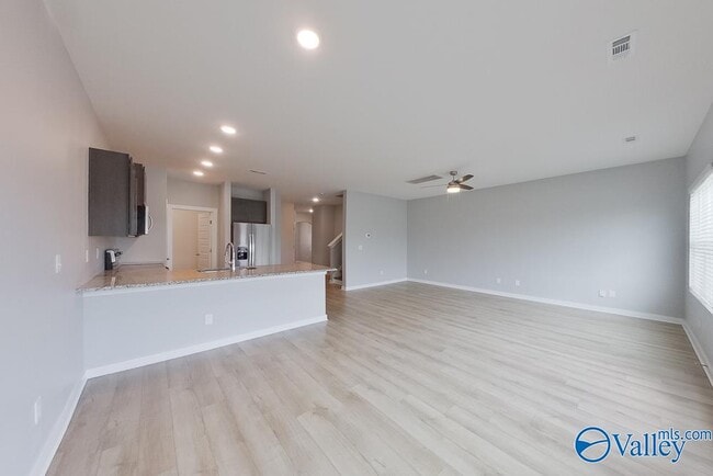 Building Photo - 6111 Stonewater Ct