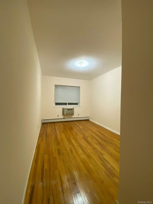 Foto del edificio - 42-22 163rd St