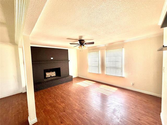 Foto del edificio - 205 Stardust Ln