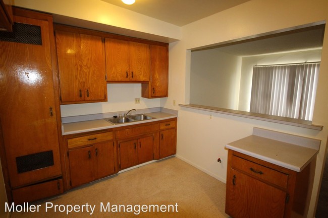 Building Photo - 11633 Sitka St