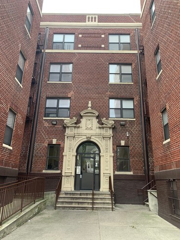 Building Photo - 227 Park Ave