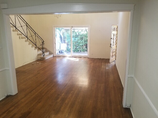 Foto del edificio - 1438 Laurel Ave
